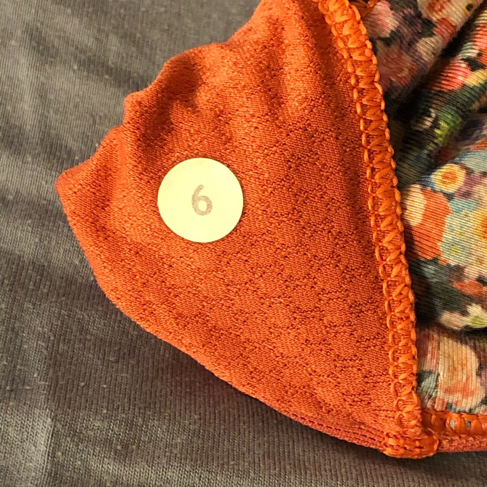 Lululemon Bra - Picture 5 of 5